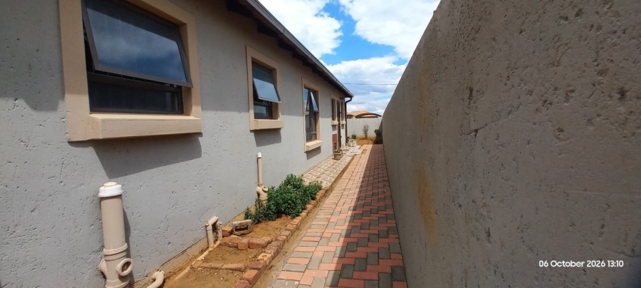 3 Bedroom Property for Sale in Ellaton North West
